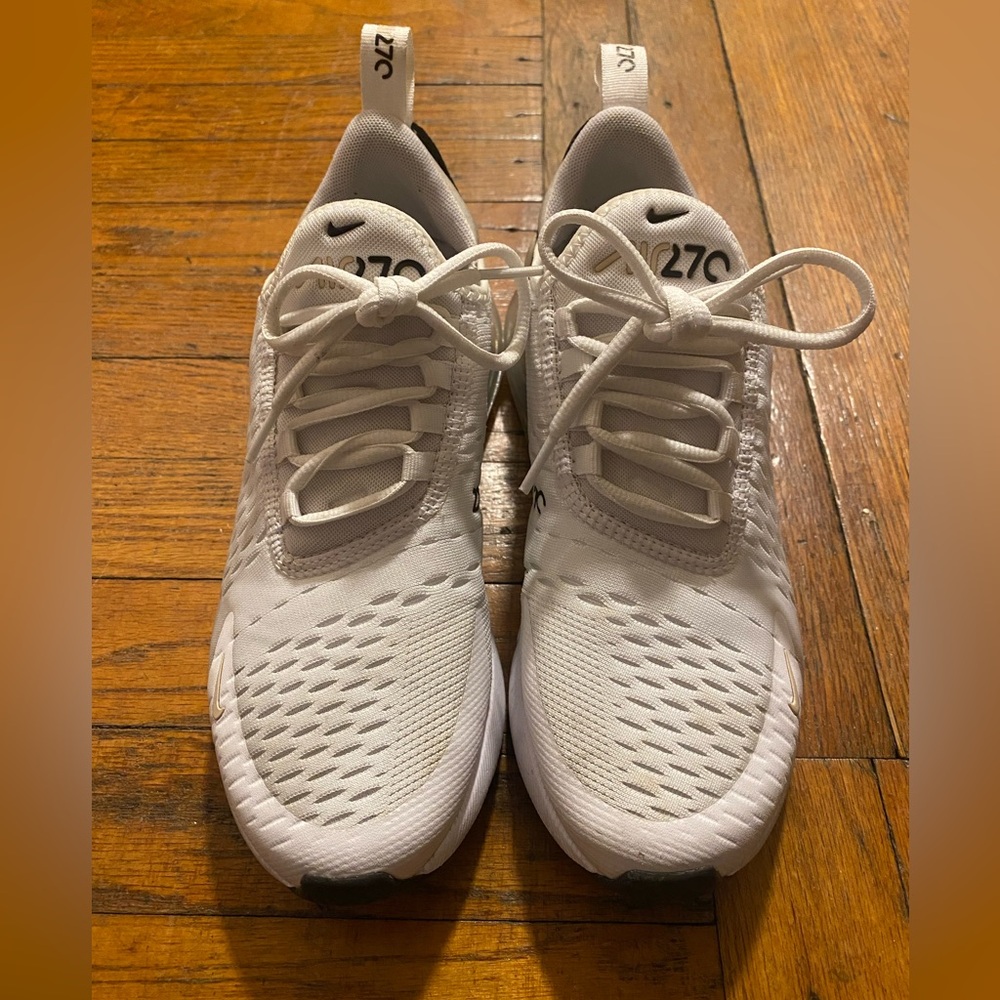 Nike 270